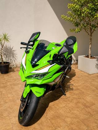 KAWASAKI NINJA ZX-4R KAWASAKI NINJA ZX-4R